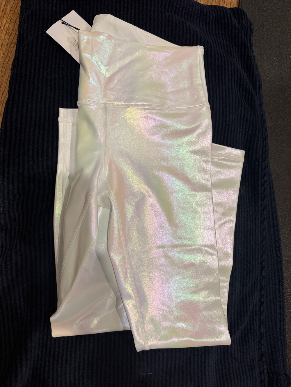 ZYIA women’s Small Iridescent White Leggings - Picture 7 of 7